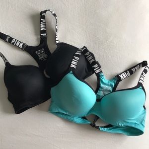 Sports bras (2)